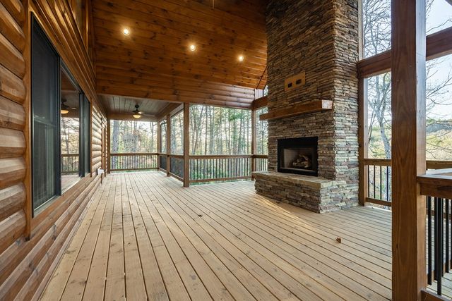 612 Kensington Drive, Mineral Bluff, GA 30559