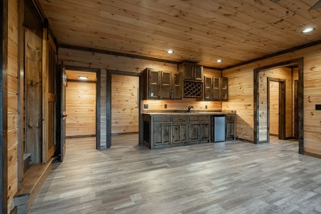 612 Kensington Drive, Mineral Bluff, GA 30559