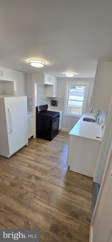 510 DEKLYN AVE, Trenton, NJ 08610