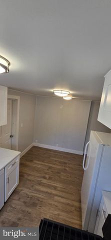 510 DEKLYN AVE, Trenton, NJ 08610
