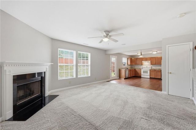 410 Walnut Crossing Drive, Whitsett, NC 27377