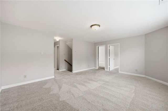 410 Walnut Crossing Drive, Whitsett, NC 27377