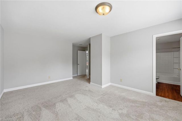 410 Walnut Crossing Drive, Whitsett, NC 27377