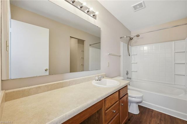 410 Walnut Crossing Drive, Whitsett, NC 27377
