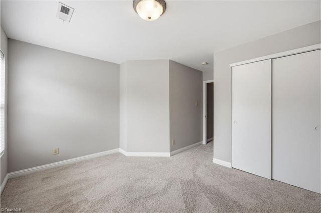 410 Walnut Crossing Drive, Whitsett, NC 27377