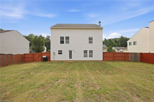 410 Walnut Crossing Drive, Whitsett, NC 27377