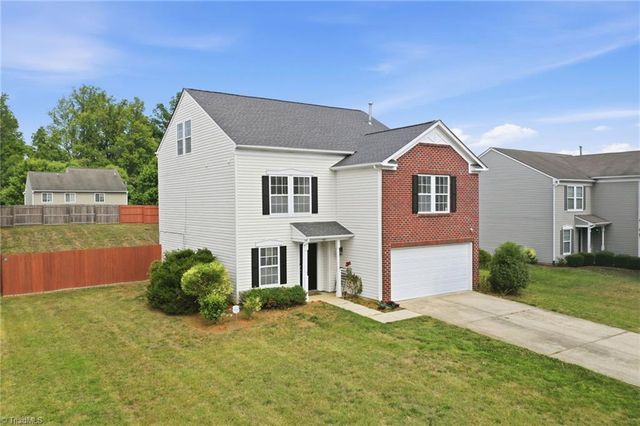 410 Walnut Crossing Drive, Whitsett, NC 27377