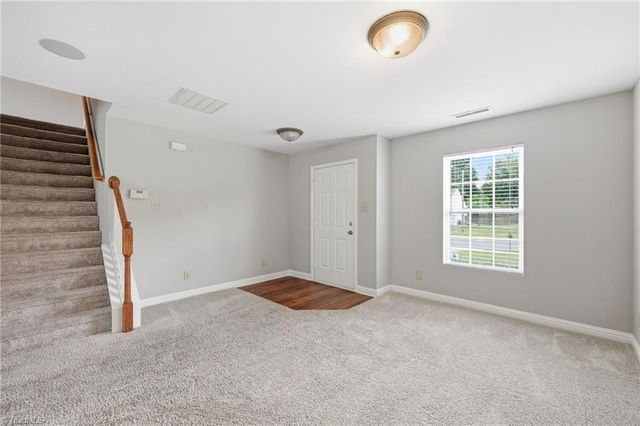 410 Walnut Crossing Drive, Whitsett, NC 27377