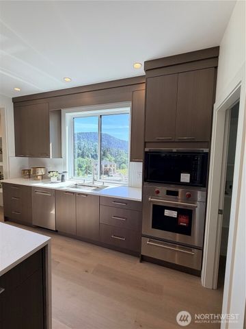 4305 NE 26 Place, Renton, WA 98059