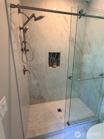 4305 NE 26 Place, Renton, WA 98059