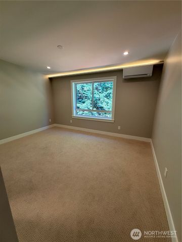 4305 NE 26 Place, Renton, WA 98059