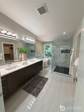 4305 NE 26 Place, Renton, WA 98059