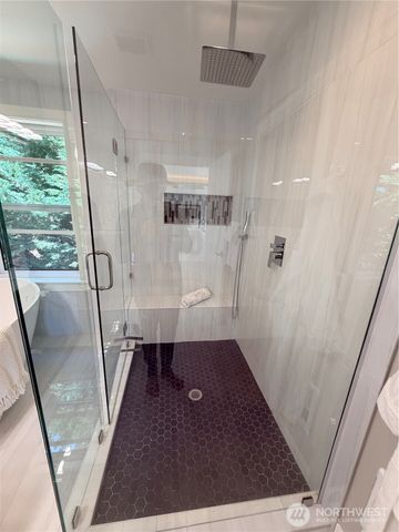 4305 NE 26 Place, Renton, WA 98059