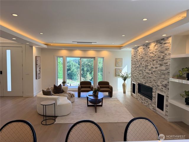 4305 NE 26 Place, Renton, WA 98059