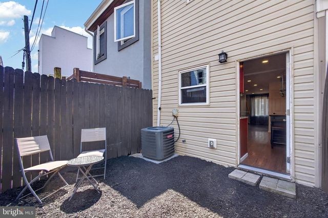 2211 E HAROLD ST, Philadelphia, PA 19125