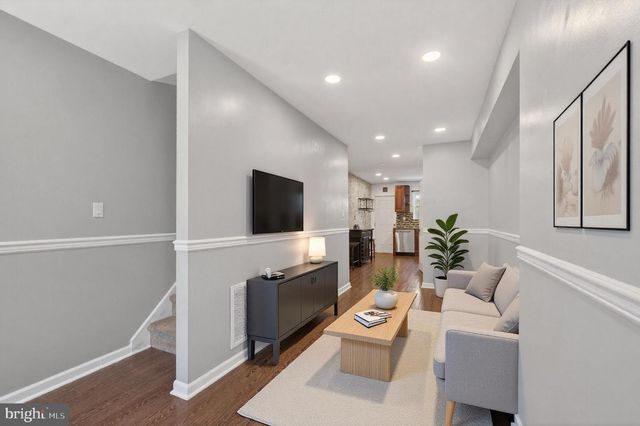 2211 E HAROLD ST, Philadelphia, PA 19125
