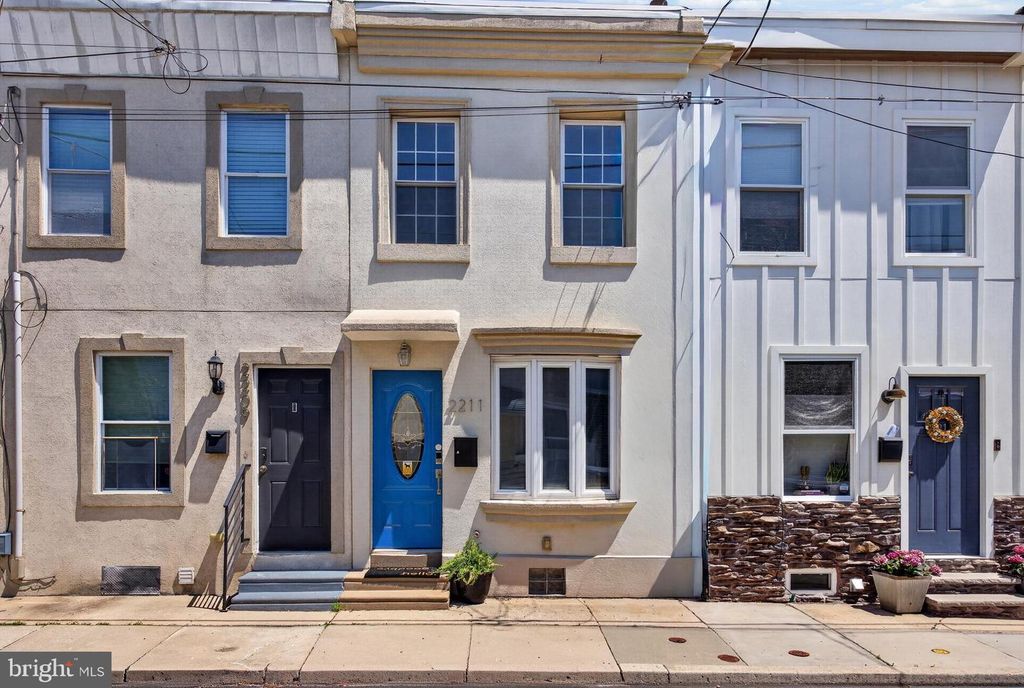 2211 E HAROLD ST, Philadelphia, PA 19125