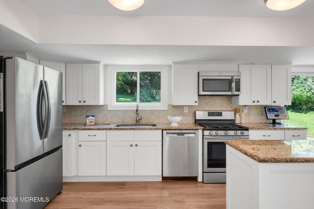 45 The Trail, Middletown, NJ 07748