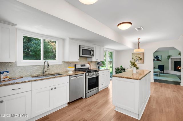 45 The Trail, Middletown, NJ 07748