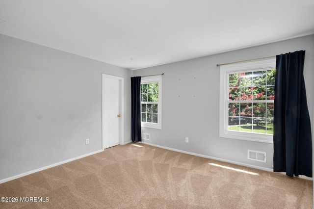 45 The Trail, Middletown, NJ 07748