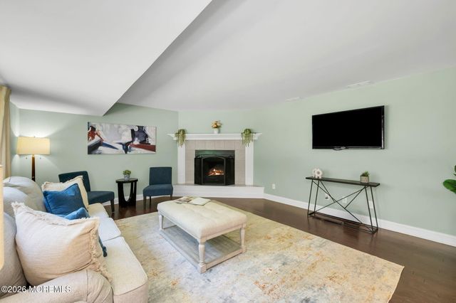 45 The Trail, Middletown, NJ 07748