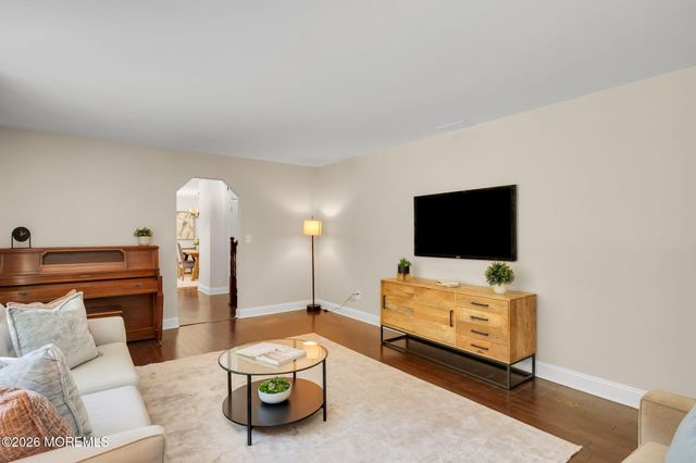 45 The Trail, Middletown, NJ 07748