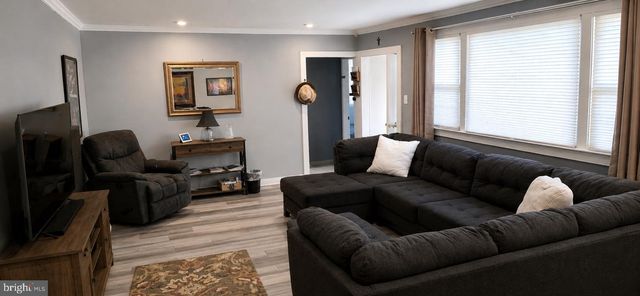 214 3RD AVE, Cherry Hill, NJ 08002
