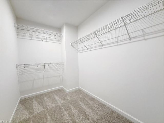 1543 Waltham LN, Newport News, VA 23608