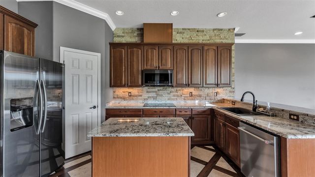 1210 FACET VIEW WAY, Valrico, FL 33594