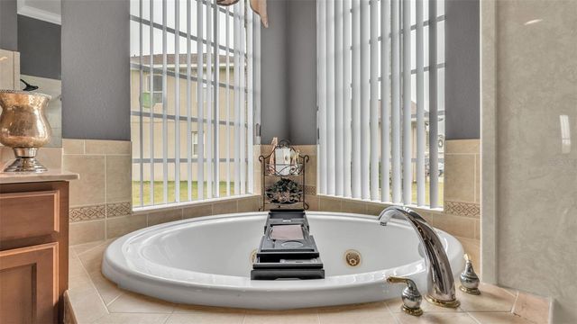 1210 FACET VIEW WAY, Valrico, FL 33594