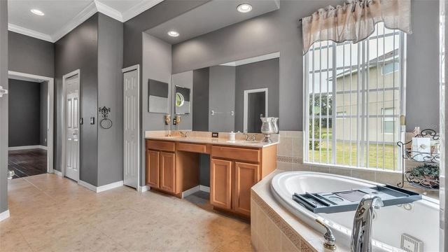 1210 FACET VIEW WAY, Valrico, FL 33594