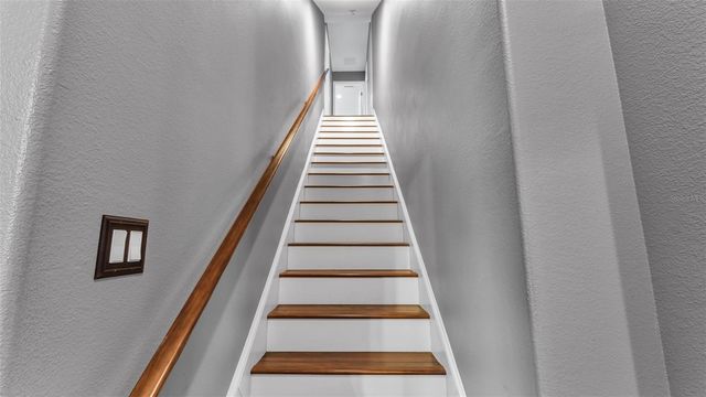 1210 FACET VIEW WAY, Valrico, FL 33594