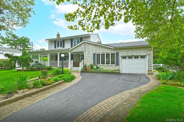 10 Linford Lane, Melville, NY 11747