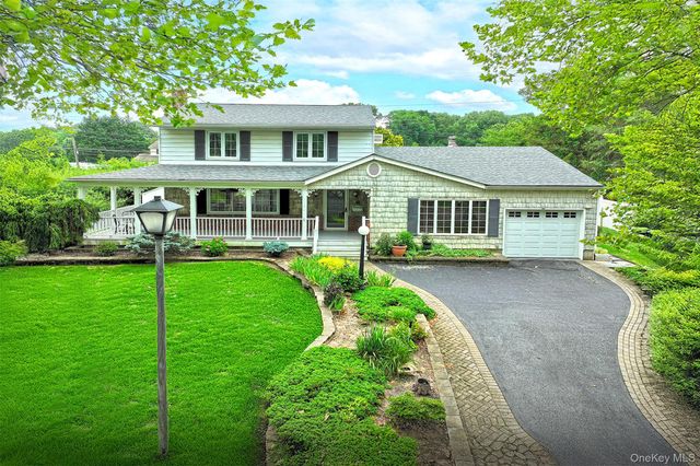 10 Linford Lane, Melville, NY 11747