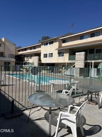 121 Sinclair Avenue 107, Glendale, CA 91206