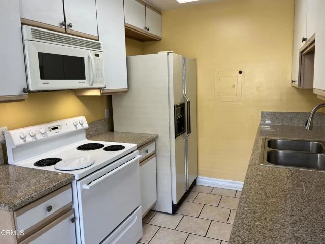 121 Sinclair Avenue 107, Glendale, CA 91206