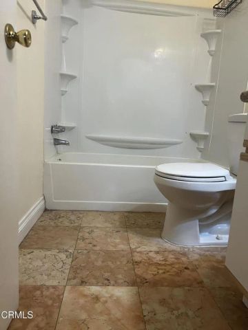 121 Sinclair Avenue 107, Glendale, CA 91206