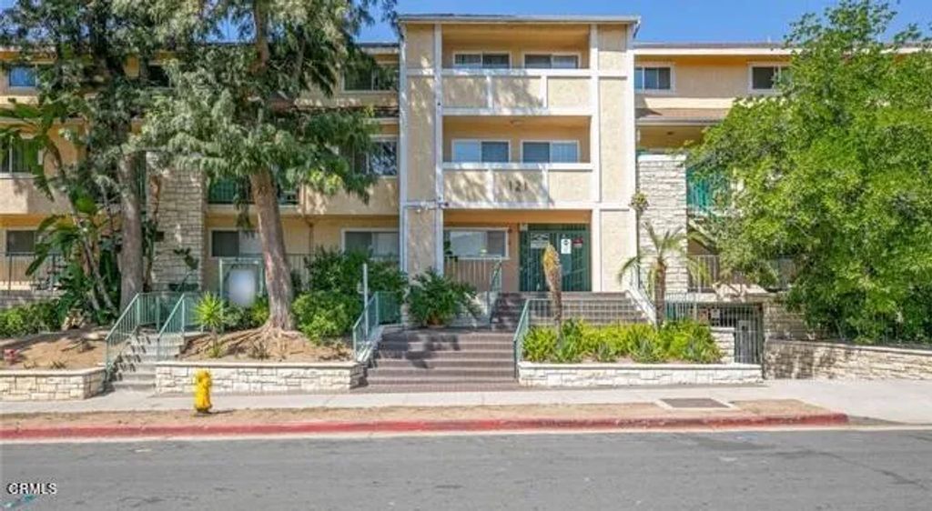 121 Sinclair Avenue 107, Glendale, CA 91206