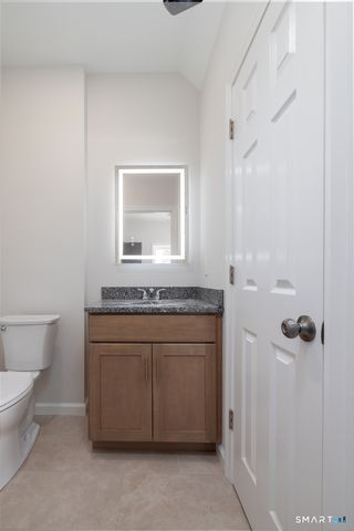 75 High Street, Plymouth, CT 06786