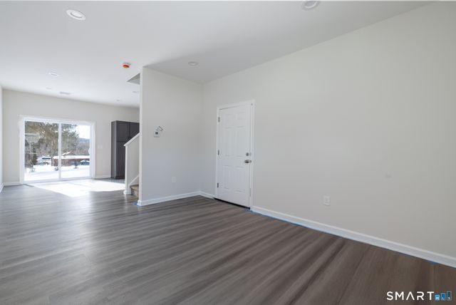 75 High Street, Plymouth, CT 06786