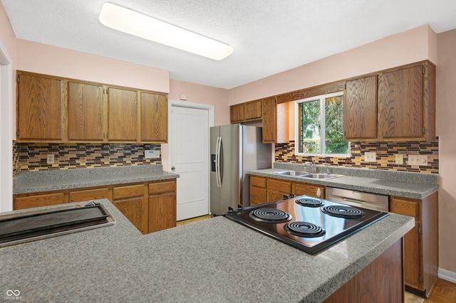 1146 Fairway Drive, Indianapolis, IN 46260