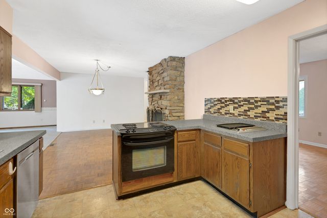 1146 Fairway Drive, Indianapolis, IN 46260