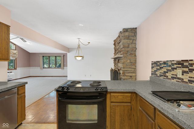1146 Fairway Drive, Indianapolis, IN 46260