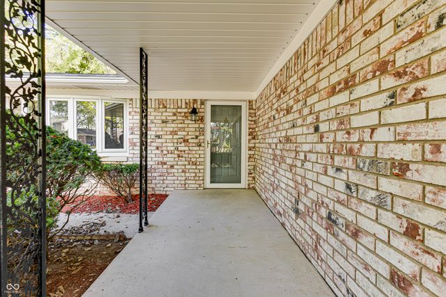 1146 Fairway Drive, Indianapolis, IN 46260