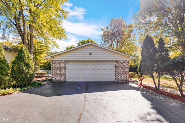 1146 Fairway Drive, Indianapolis, IN 46260