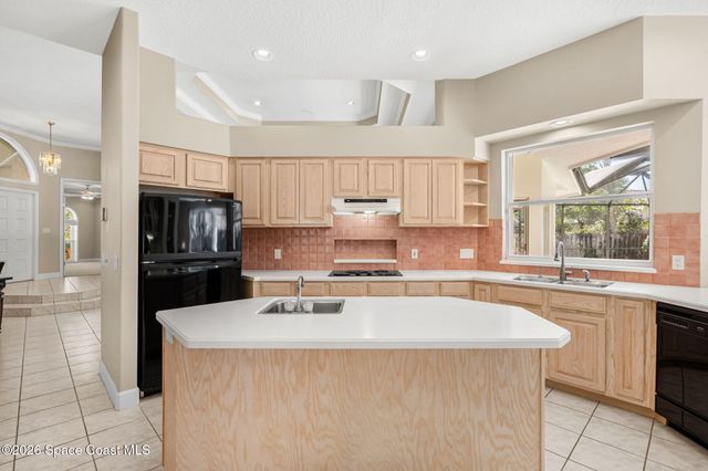 625 Newport Drive, Indialantic, FL 32903