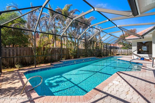 625 Newport Drive, Indialantic, FL 32903