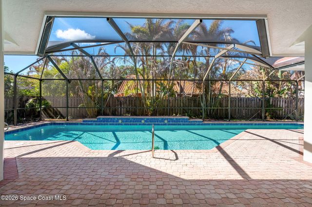 625 Newport Drive, Indialantic, FL 32903