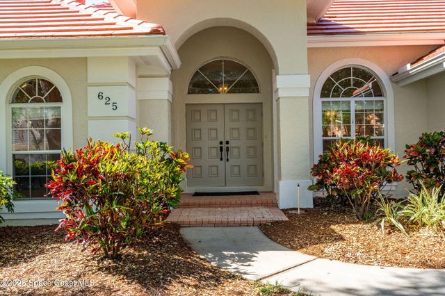 625 Newport Drive, Indialantic, FL 32903