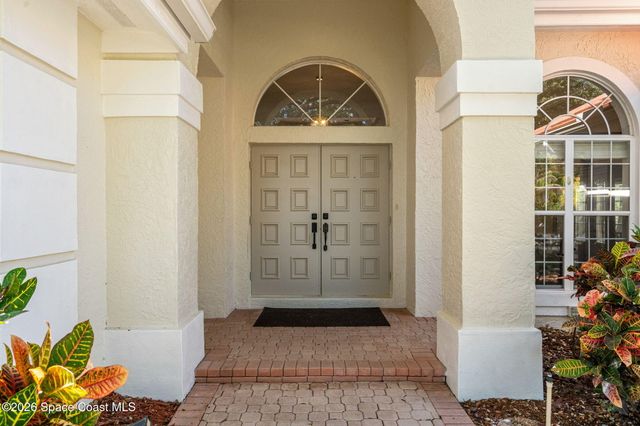 625 Newport Drive, Indialantic, FL 32903